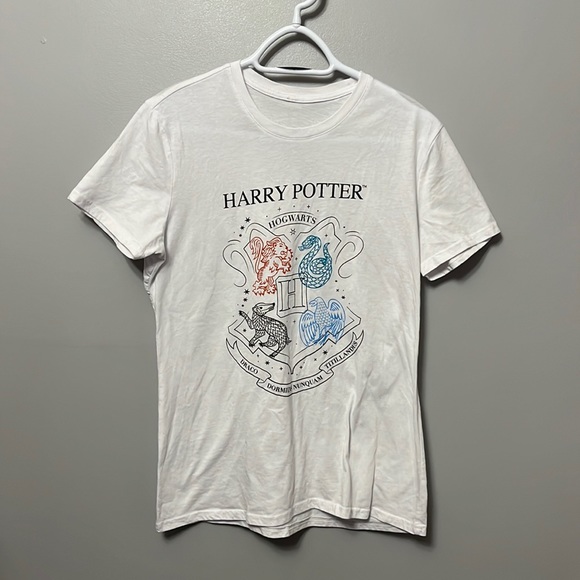 Harry Potter Graphic T-Shirt Size Large - Picture 1 of 3